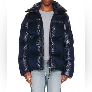 SOLD | NWT CANADA GOOSE Crofton Puffer - Men’s L